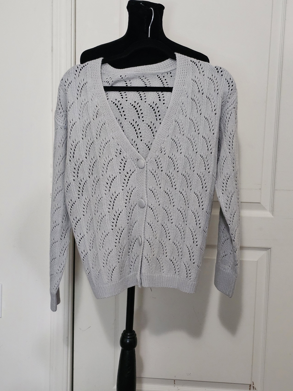 Soft Light Gray Openwork V-Neck Button Cardigan
